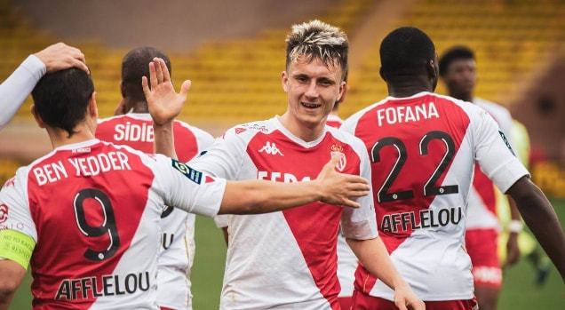 稳定的主角 稳定的主角